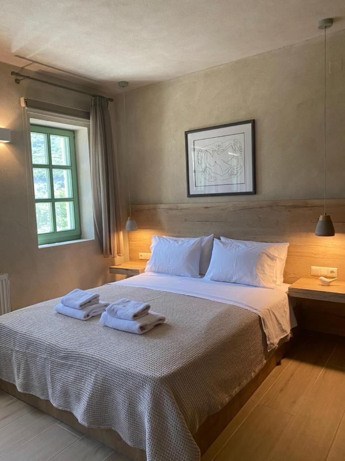 Aristi Boutique Stonehouse With Attic Lejlighed Eksteriør billede