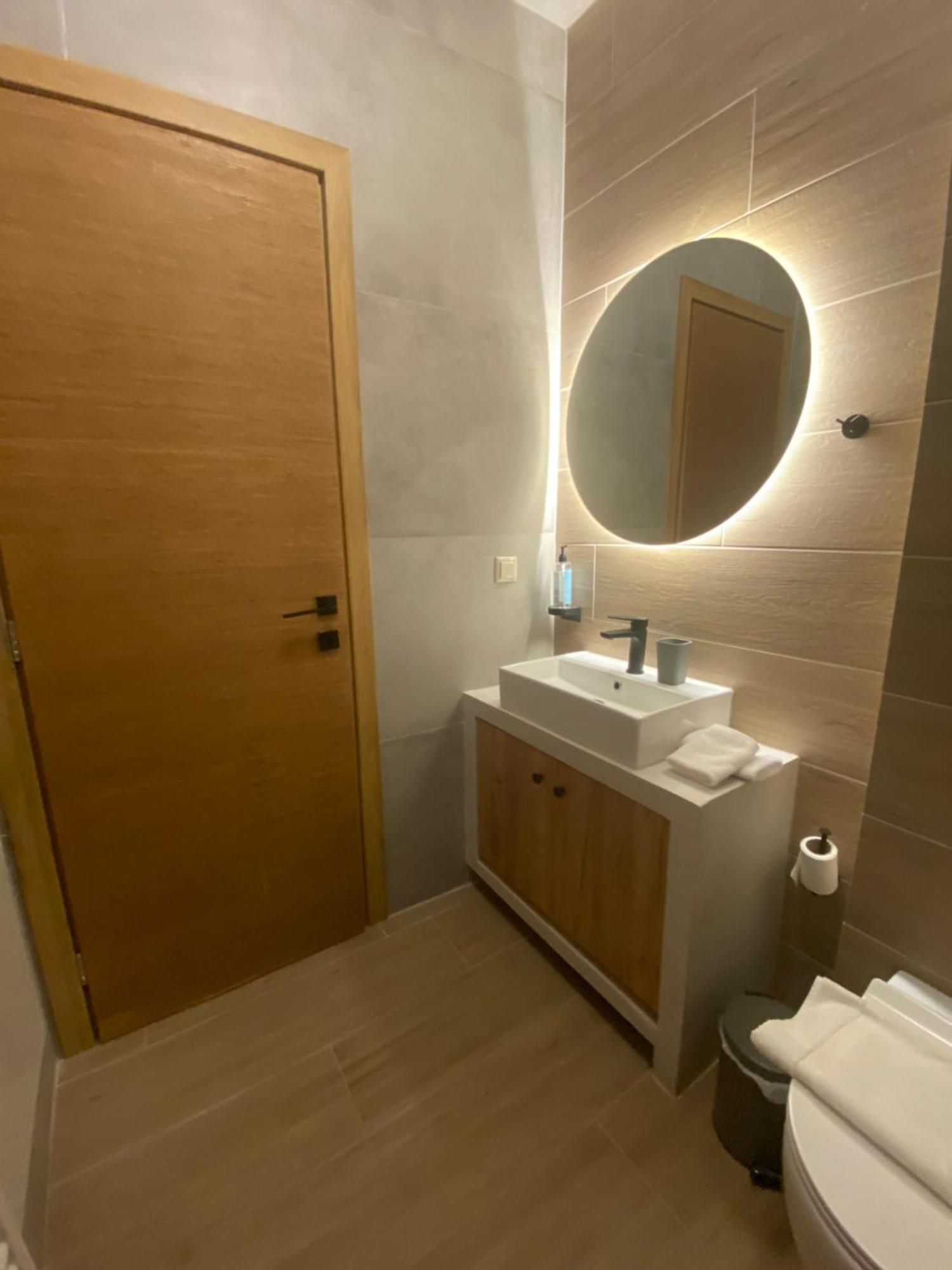 Aristi Boutique Stonehouse With Attic Lejlighed Eksteriør billede