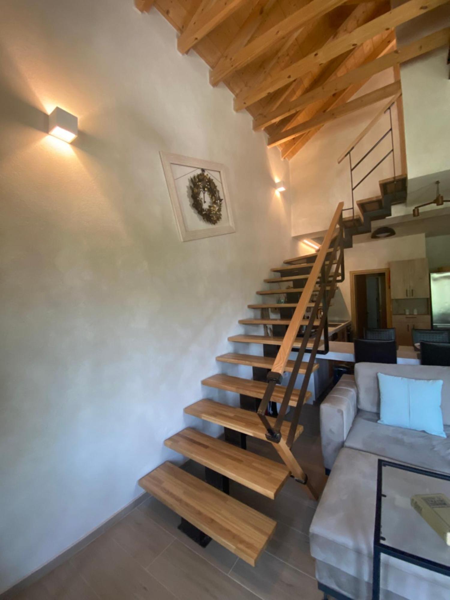 Aristi Boutique Stonehouse With Attic Lejlighed Eksteriør billede