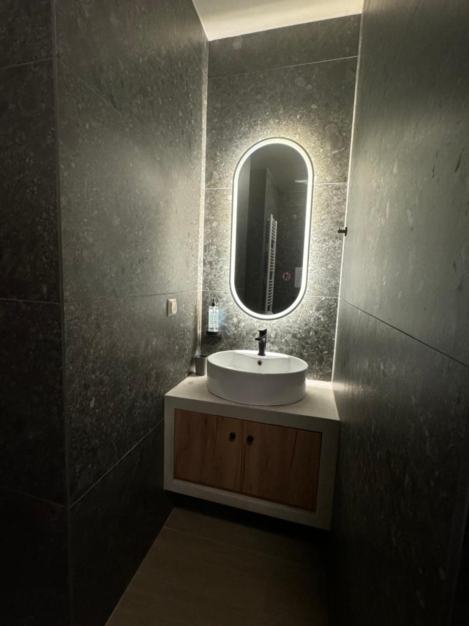 Aristi Boutique Stonehouse With Attic Lejlighed Eksteriør billede